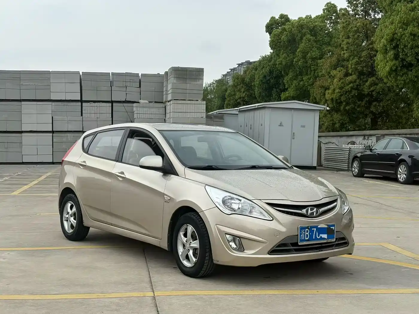 Hyundai Verna 2011 Hatchback 1.4L Automatic Fashion GT фото 3