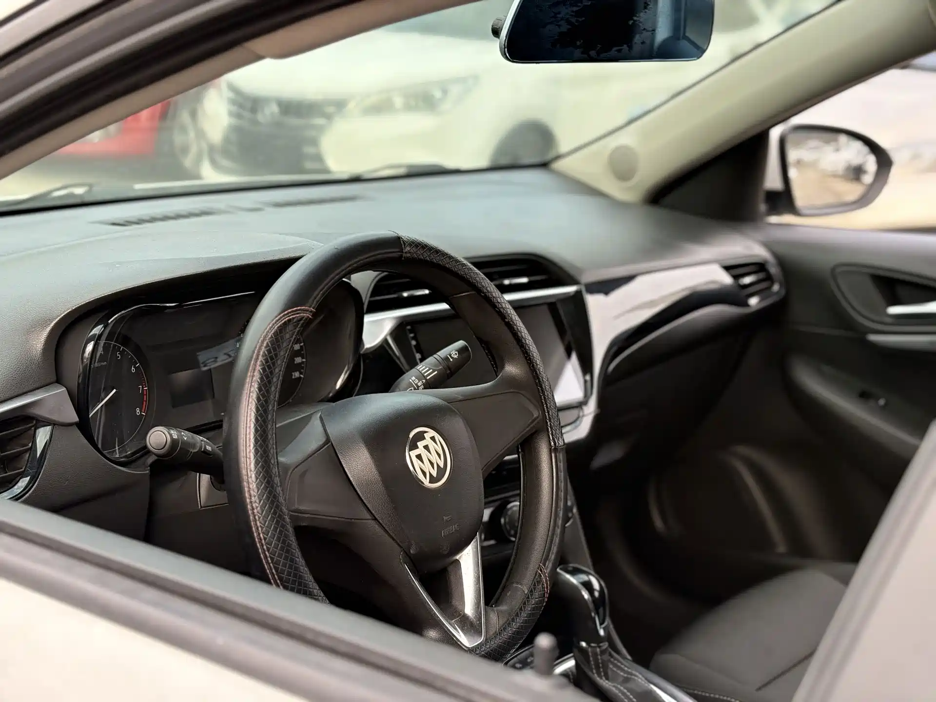 Фото 2 - Buick Excelle