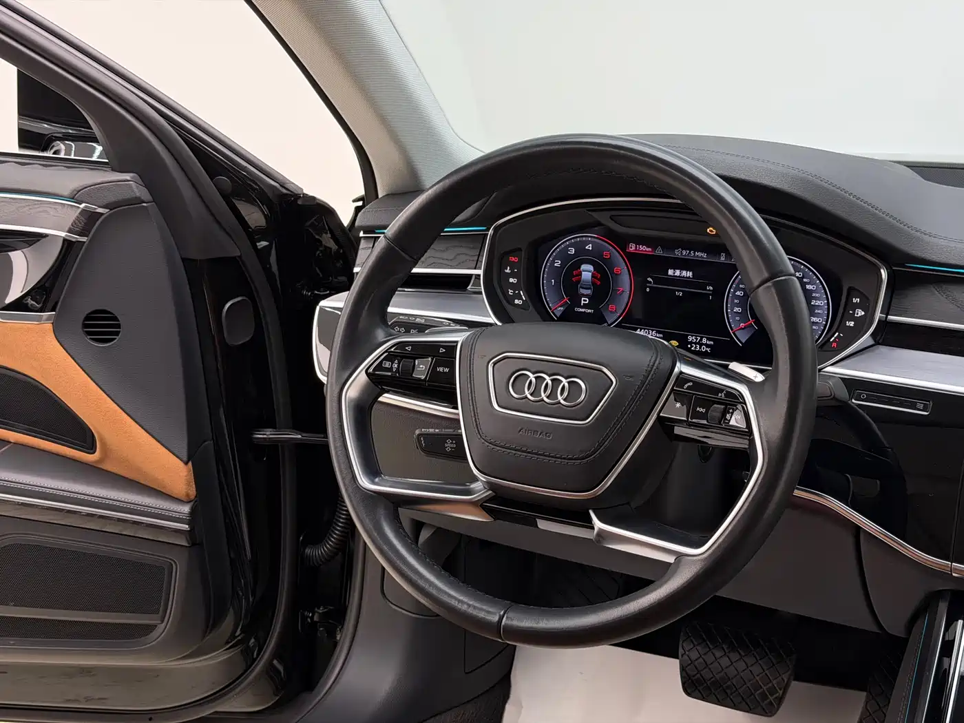 Audi A8 2024 Model A8L 50 TFSI quattro Premium Selection фото 29