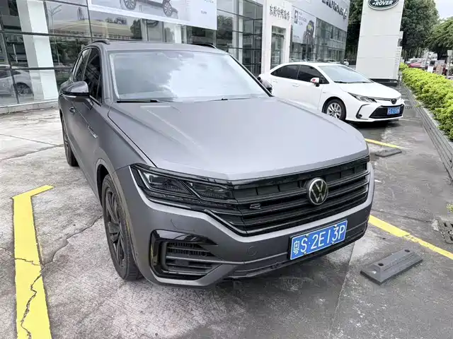 VOLKSWAGEN TOUAREG 2024