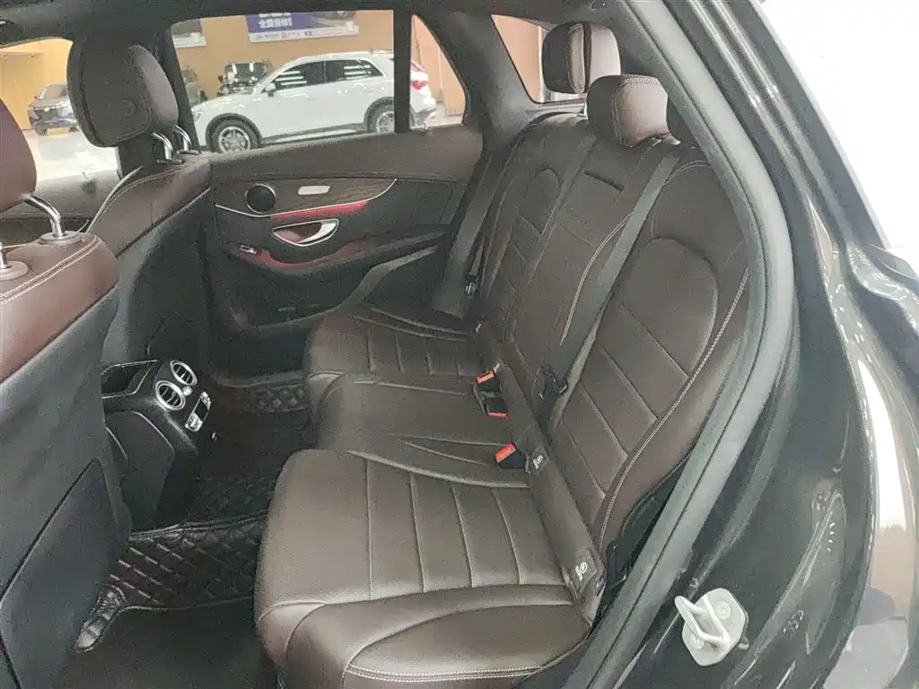 Mercedes-Benz GLC 2022 Facelift GLC 300 L 4MATIC Dynamic Collector's Edition фото 17