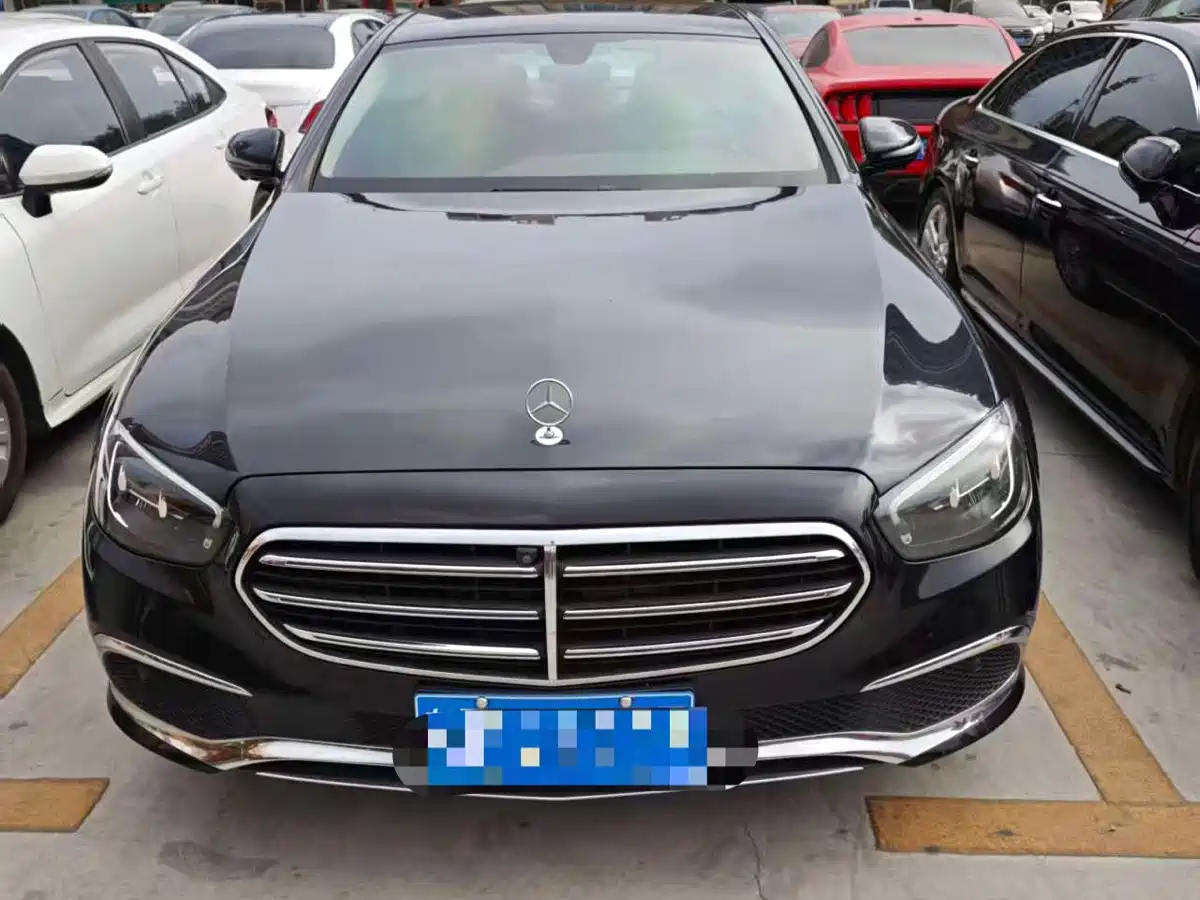 MERCEDES-BENZ E CLASS