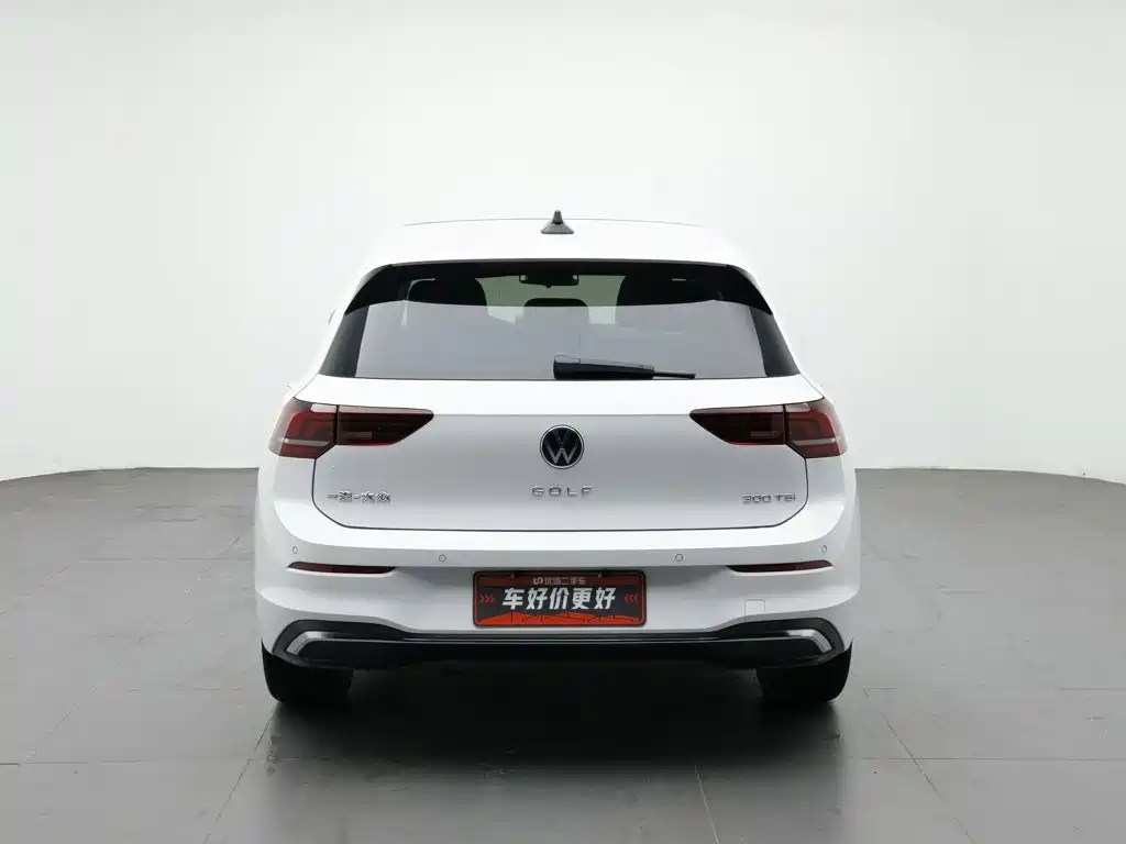 Volkswagen Golf 2025 2025 Facelift 300TSI Pro