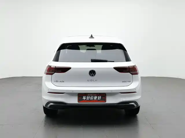 Volkswagen Golf 2025 Facelift 300TSI Pro — фото 4