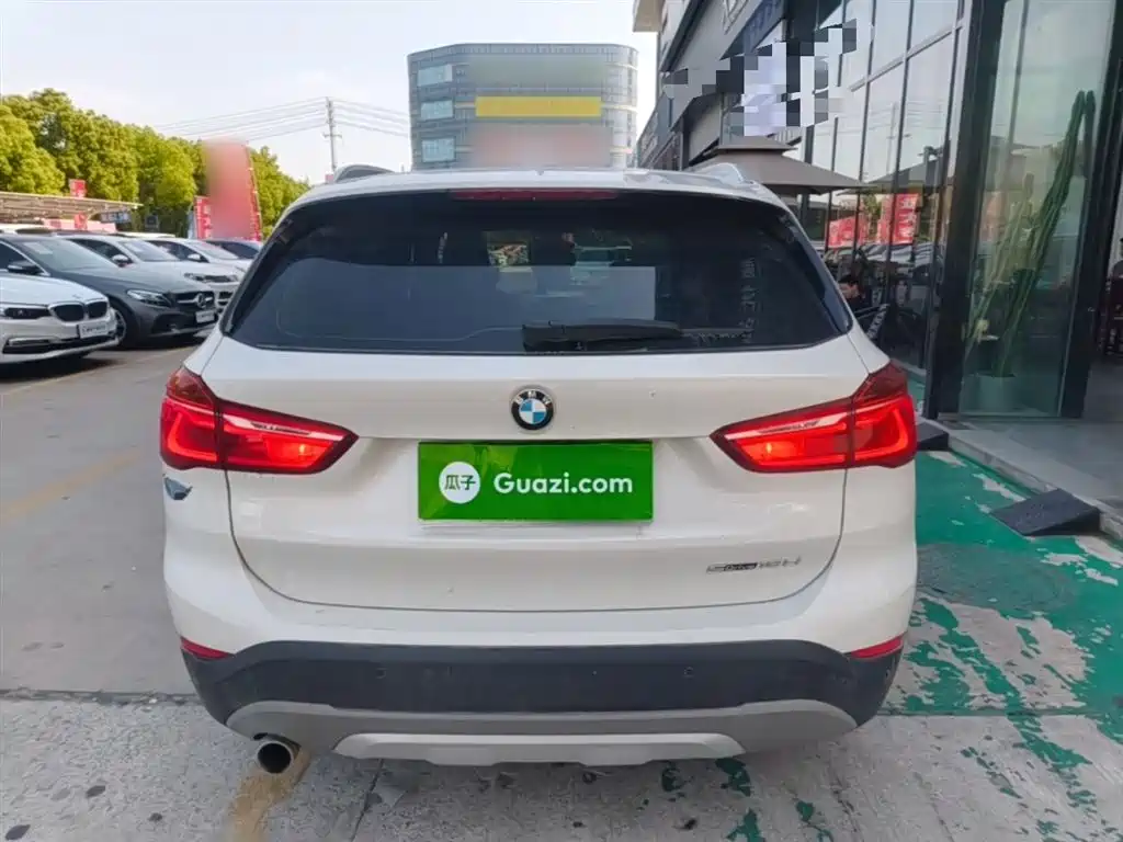 BMW X1 2019 sDrive18Li Premium Model фото 6