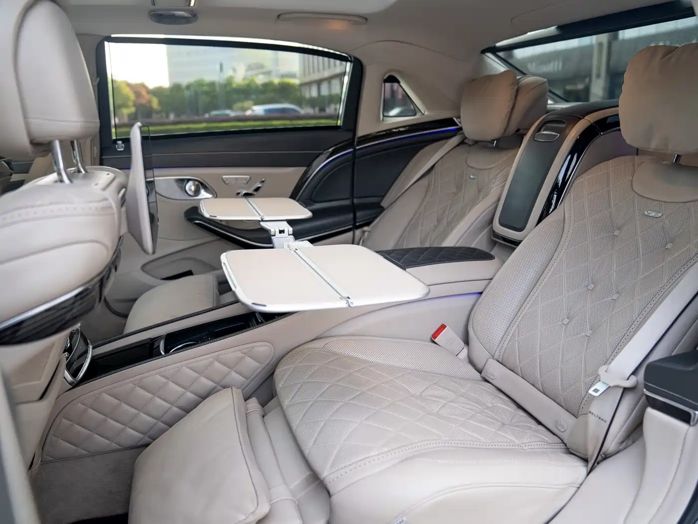 Mercedes-Benz Maybach S-Class 2018 Model S 680 фото 25