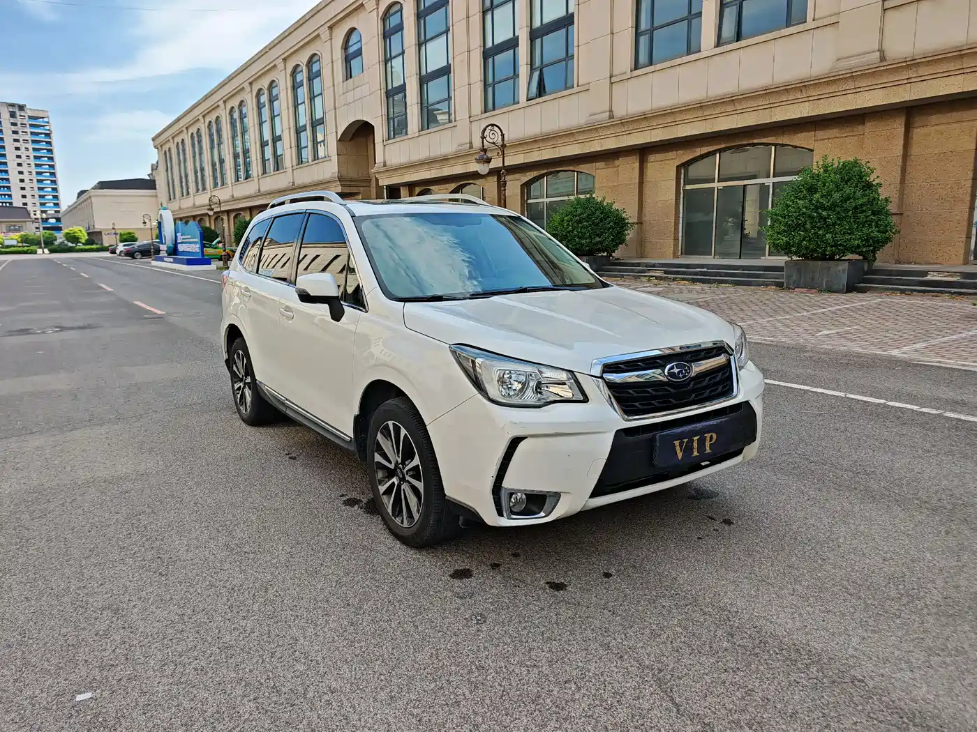 Subaru Forester 2016 2.0i Fashion Navigation Edition фото 3
