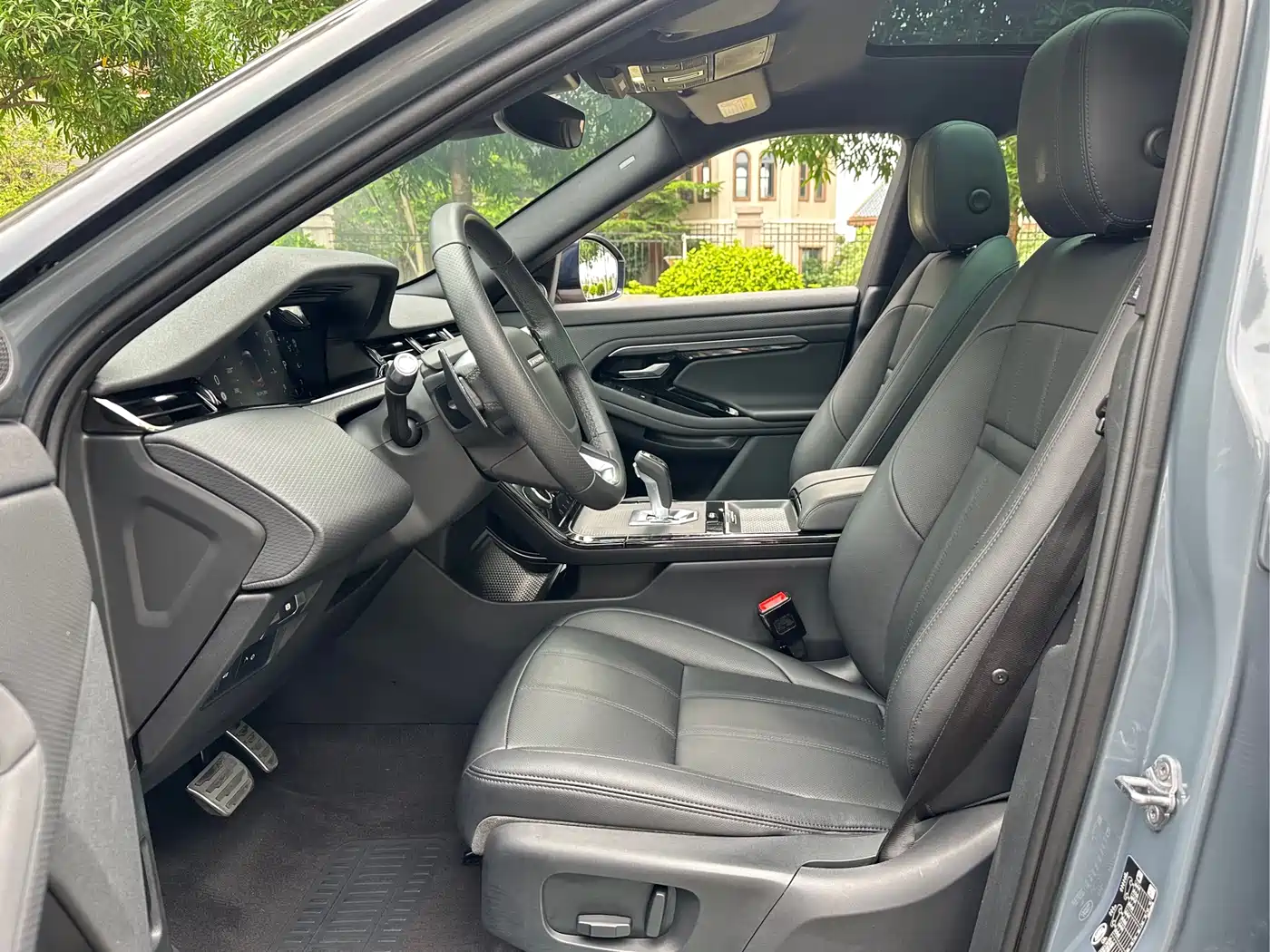 Land Rover Range Rover Evoque 2020 249PS R-DYNAMIC S Sport Edition фото 13