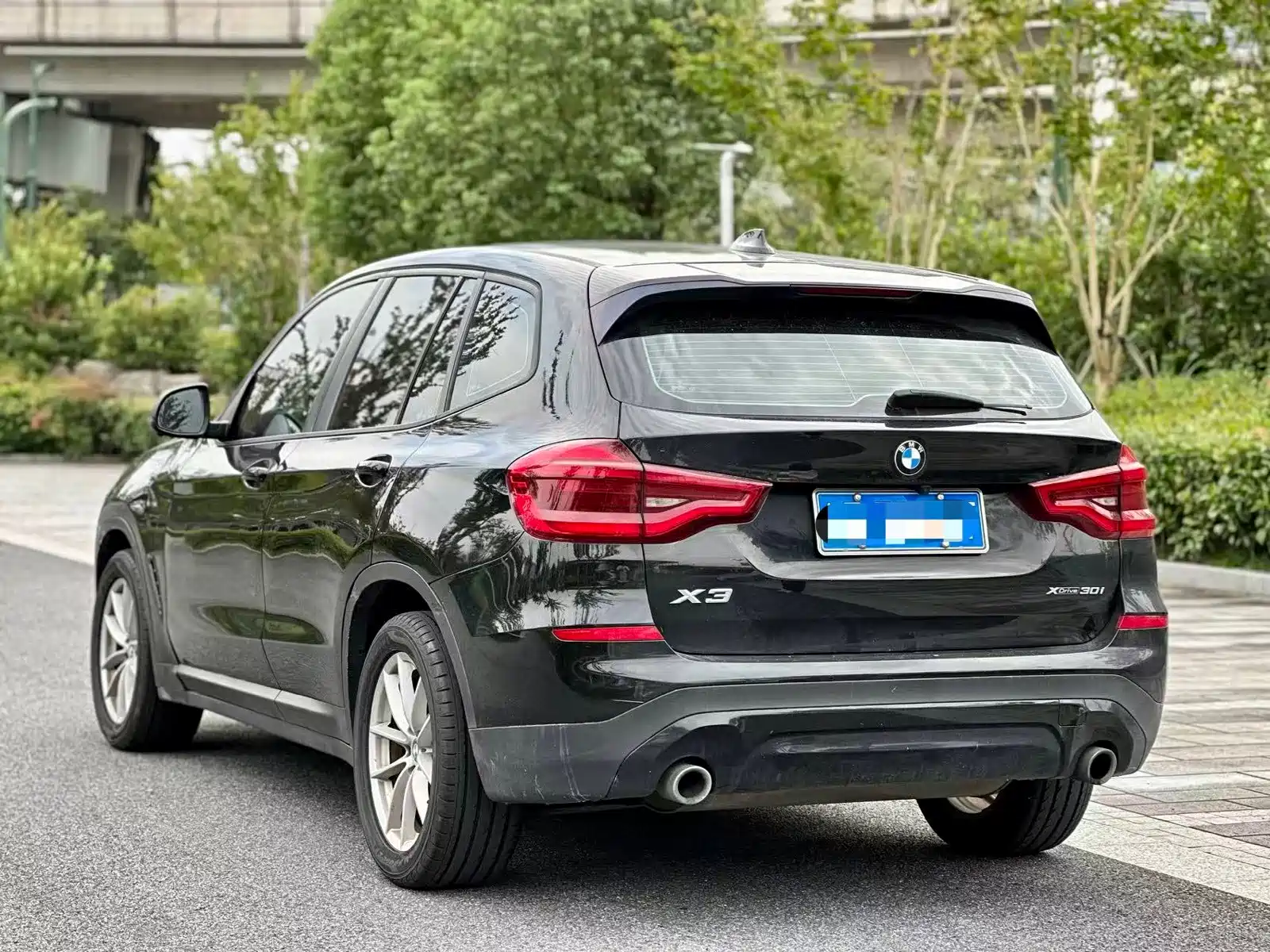 Photo 4 - BMW X3 (Import)