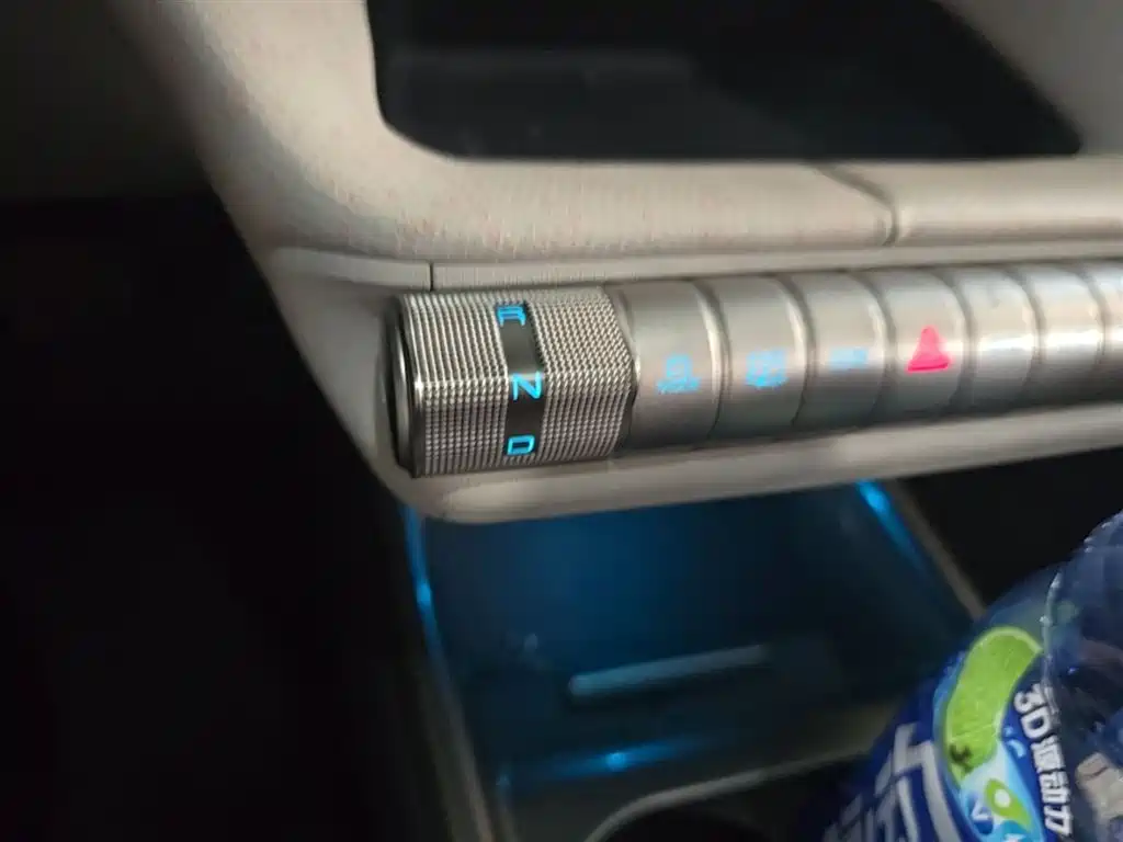 BYD Dolphin 2021 Model 405km Fashion Edition фото 9