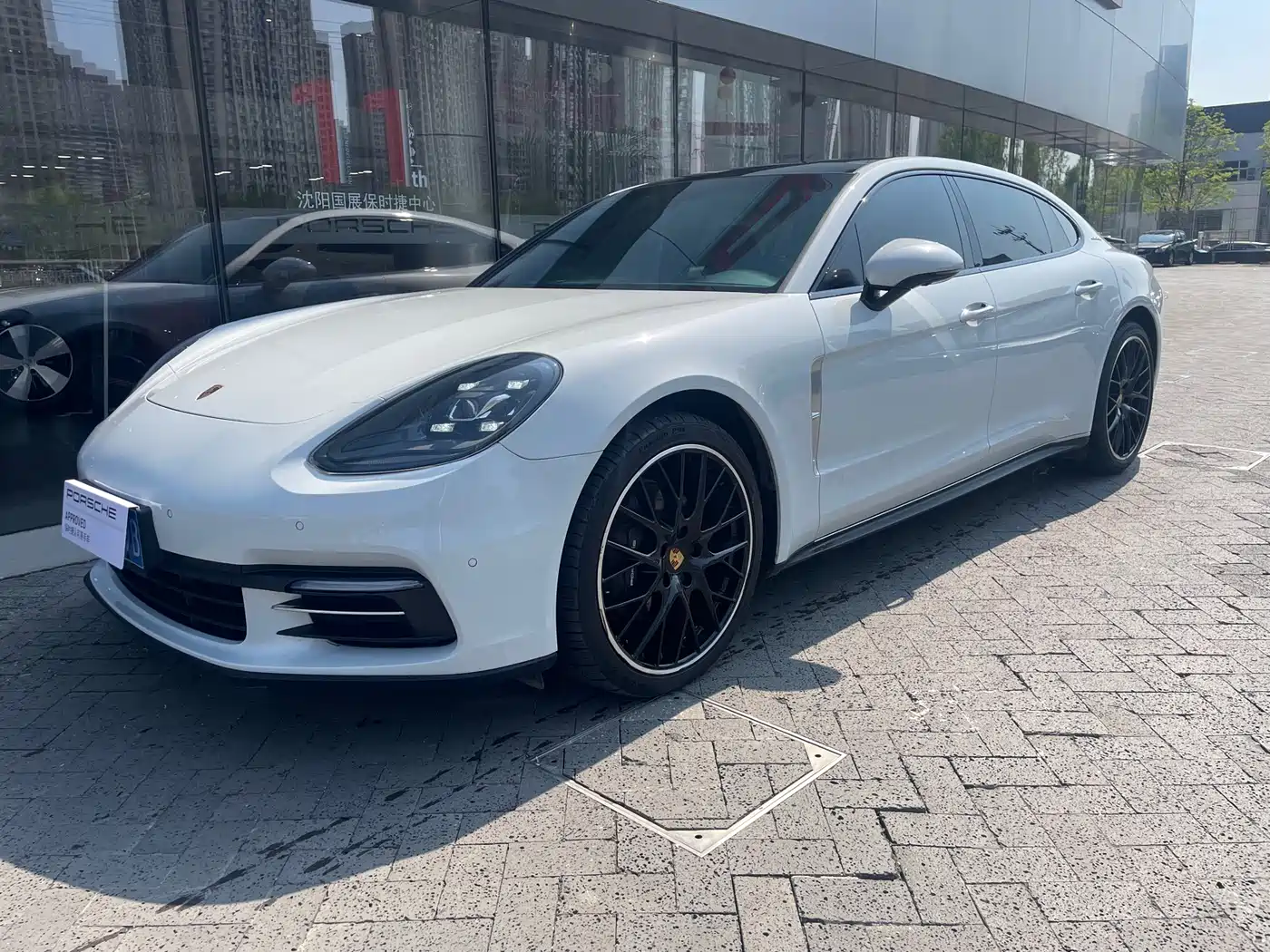 Porsche Panamera 2017 Panamera 4 Executive Long Wheelbase 3.0T