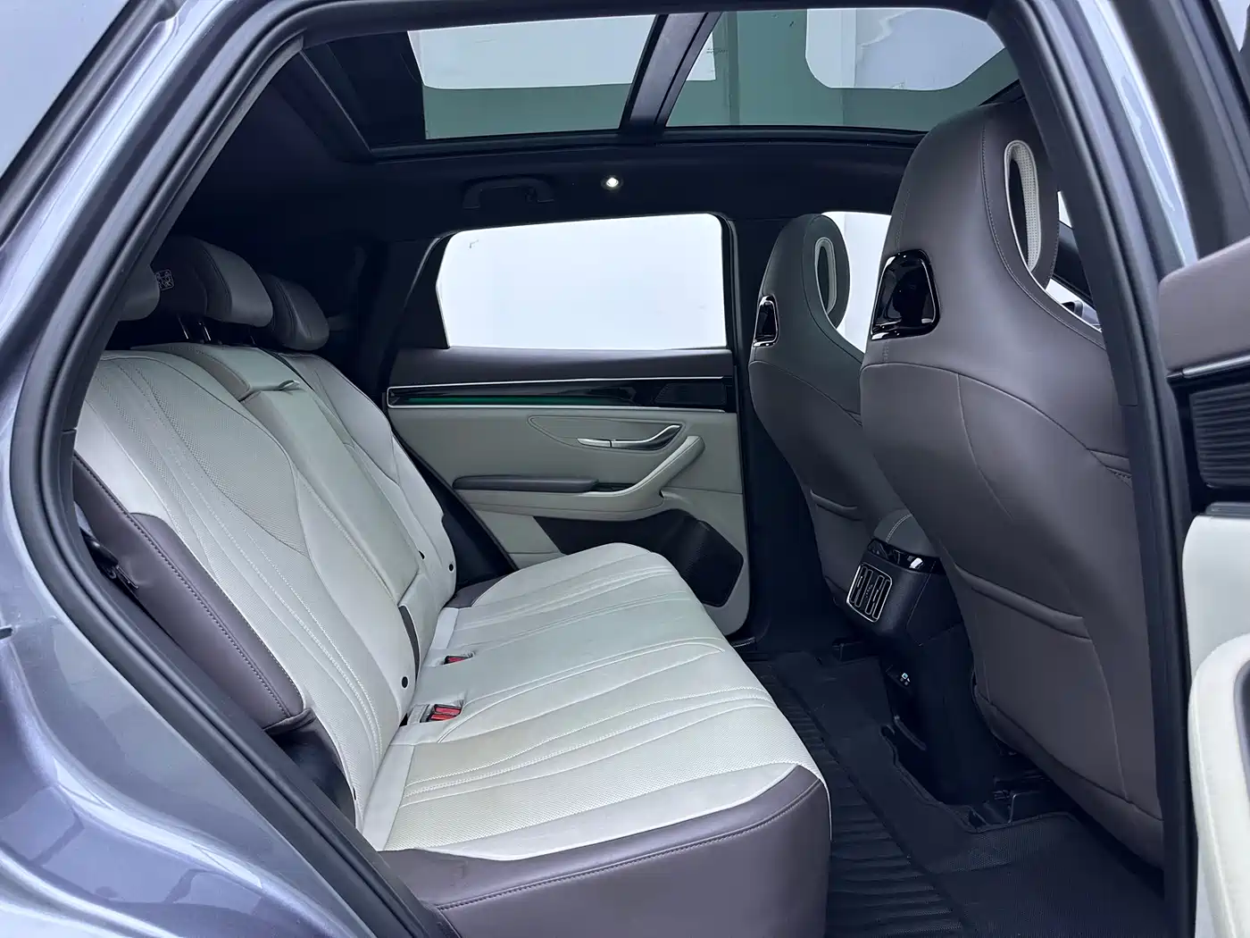 BYD Song PLUS PHEV 2025 DM-i 112KM Honor фото 13