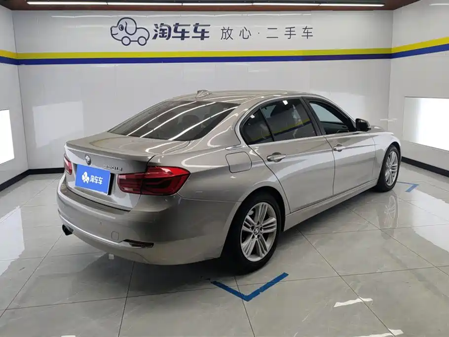 BMW 3 Series 2017 320Li Fashion фото 3