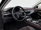 Фото 18 - Audi A8