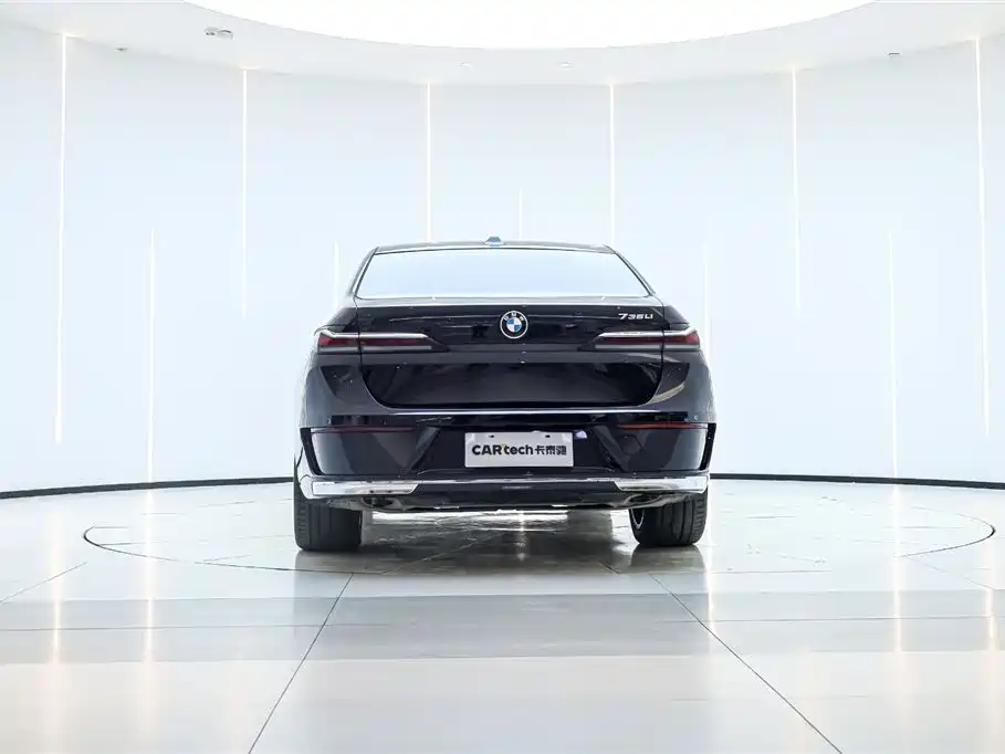 BMW 7-SERIES