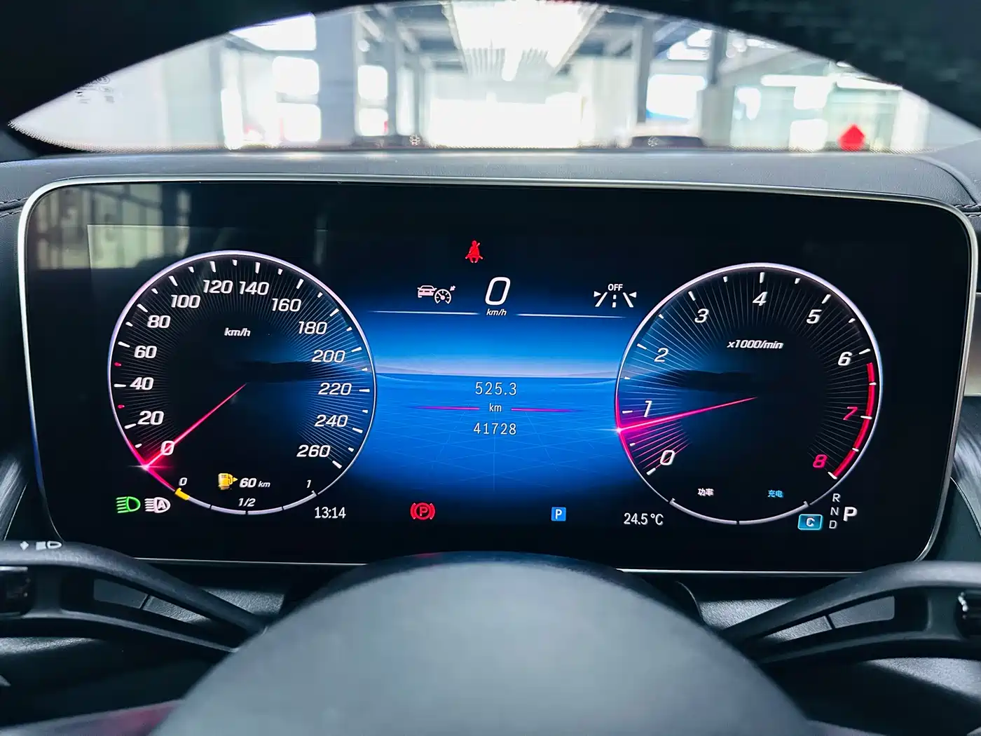 Mercedes-Benz GLC 2024 GLC 260 L 4MATIC Luxury 5-seater фото 10