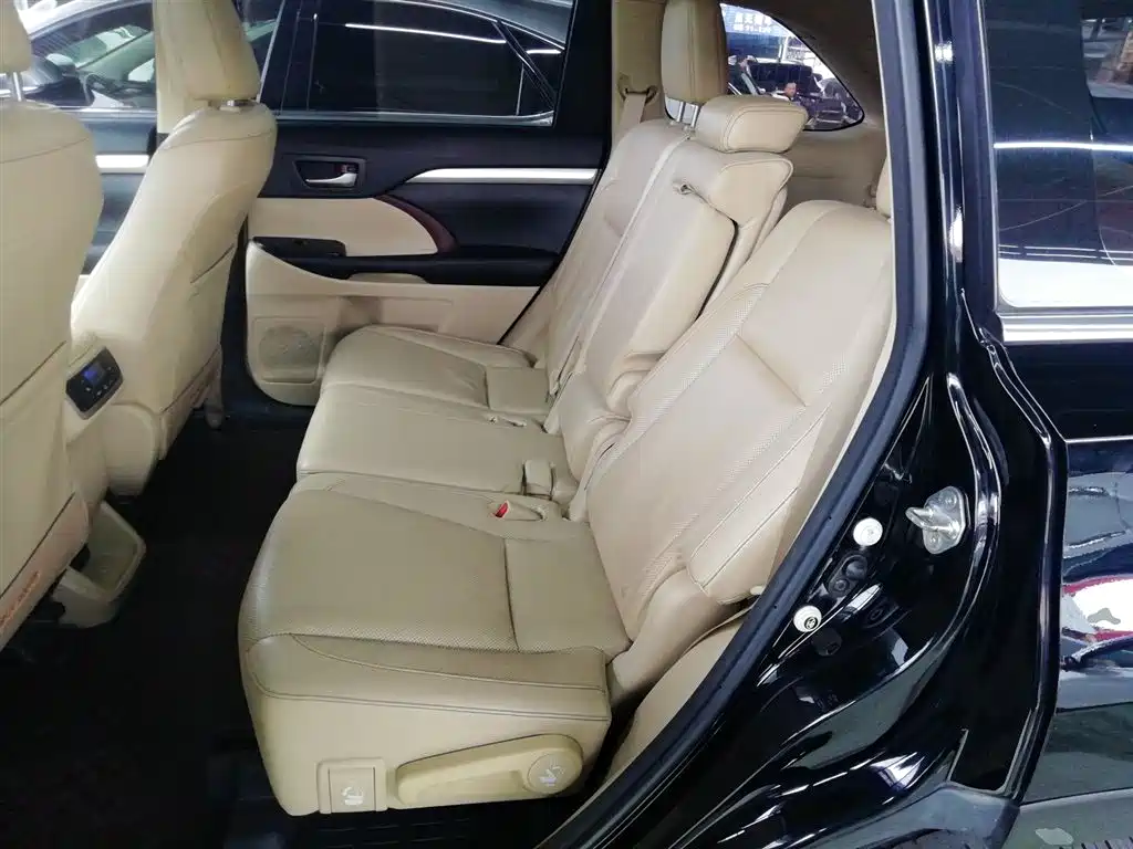 Toyota Highlander 2015 2.0T AWD Luxury Edition 7-seater фото 17