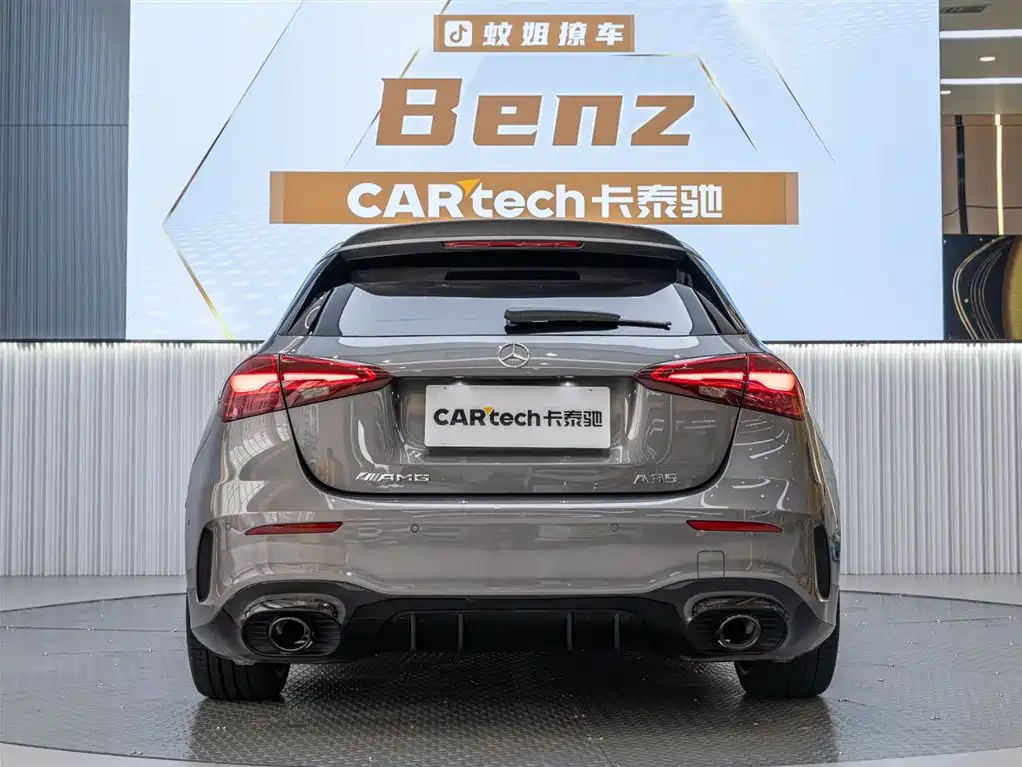 Mercedes-Benz A-Class AMG (Import) 2025 AMG A 35 4MATIC фото 6