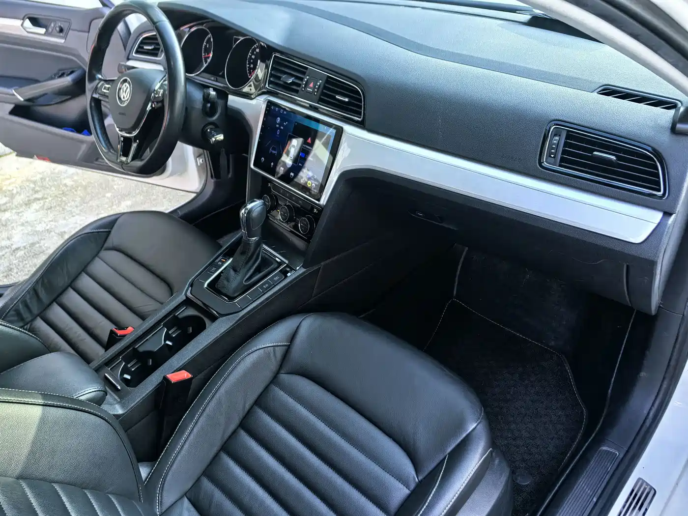 Volkswagen Lamando 2017 280TSI DSG Comfort Edition фото 9