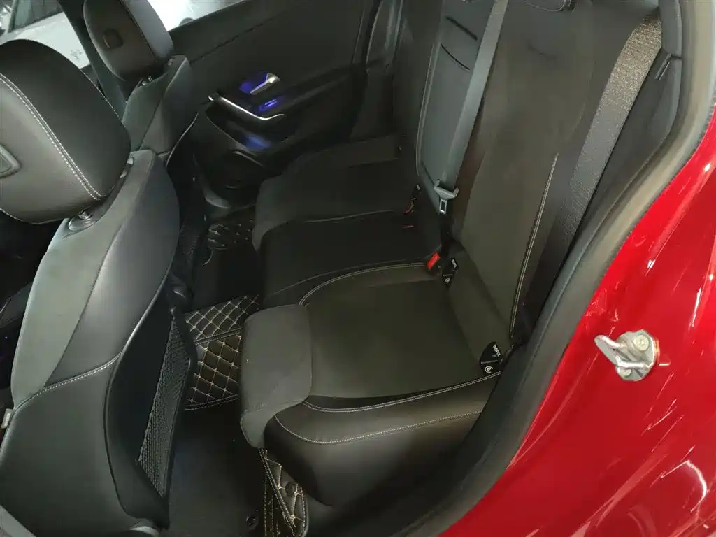 Mercedes-Benz A-Class 2022 Facelift III A 200 L Sport Sedan Fashion фото 14