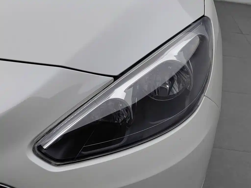 صورة 7 - Peugeot 308