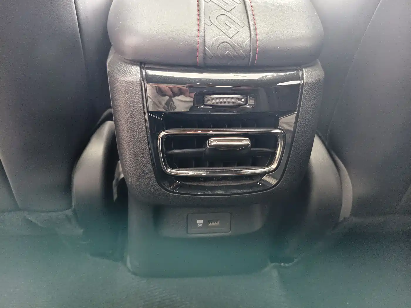 GAC Trumpchi Trumpchi Emkoo 2021 270T DCT J15 Edition фото 14