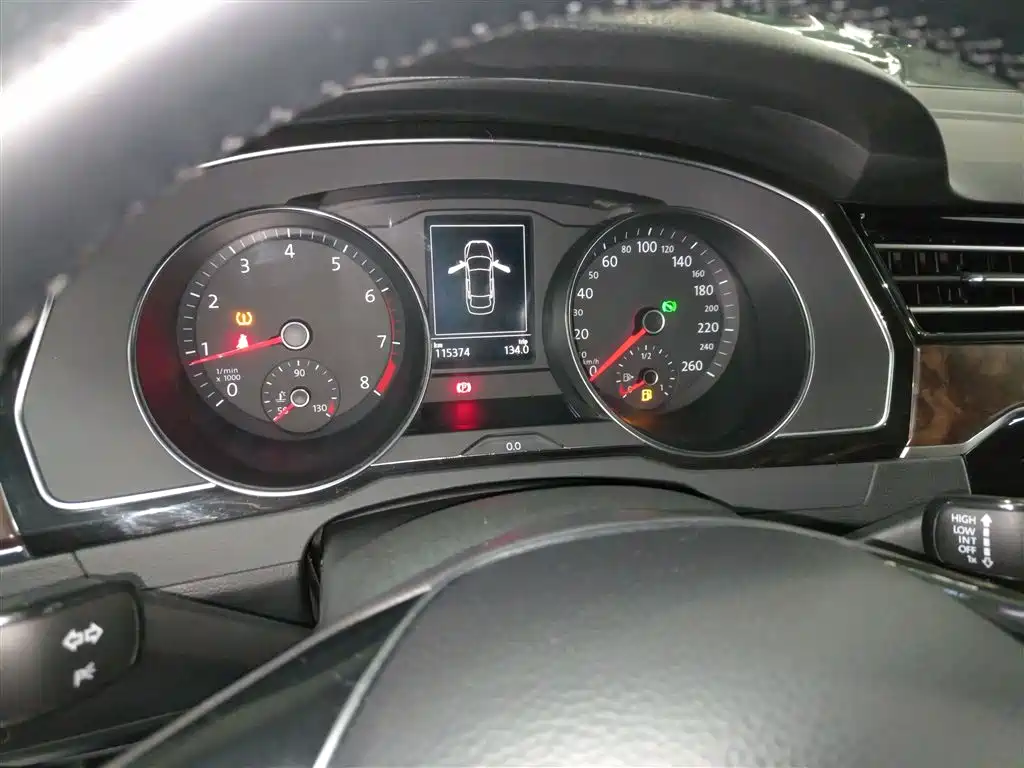 Volkswagen Magotan 2018 330TSI DSG Luxury фото 4