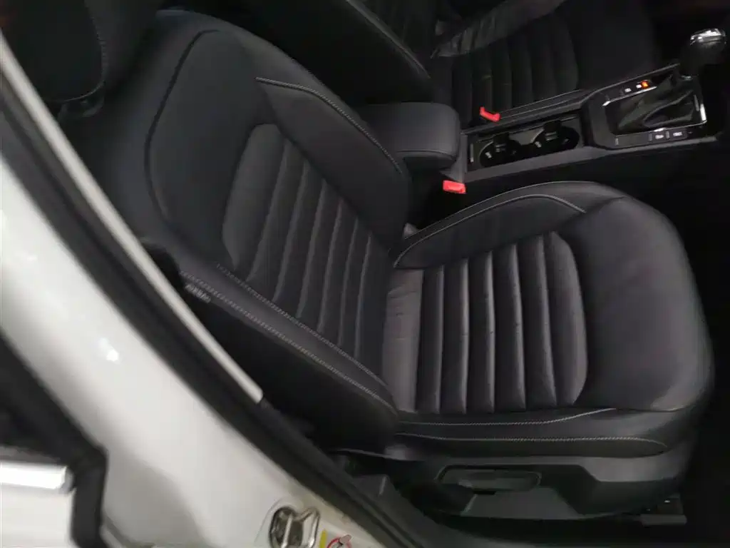 Volkswagen Lamando 2018 280TSI DSG Comfort Edition фото 25