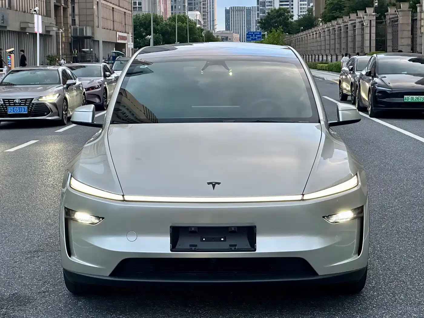 Tesla Model Y L 2026 2025 Facelift Long Range AWD