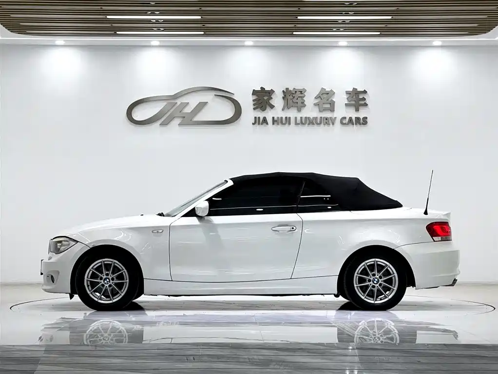 BMW 1 Series (Import) 2011 120i Convertible фото 4