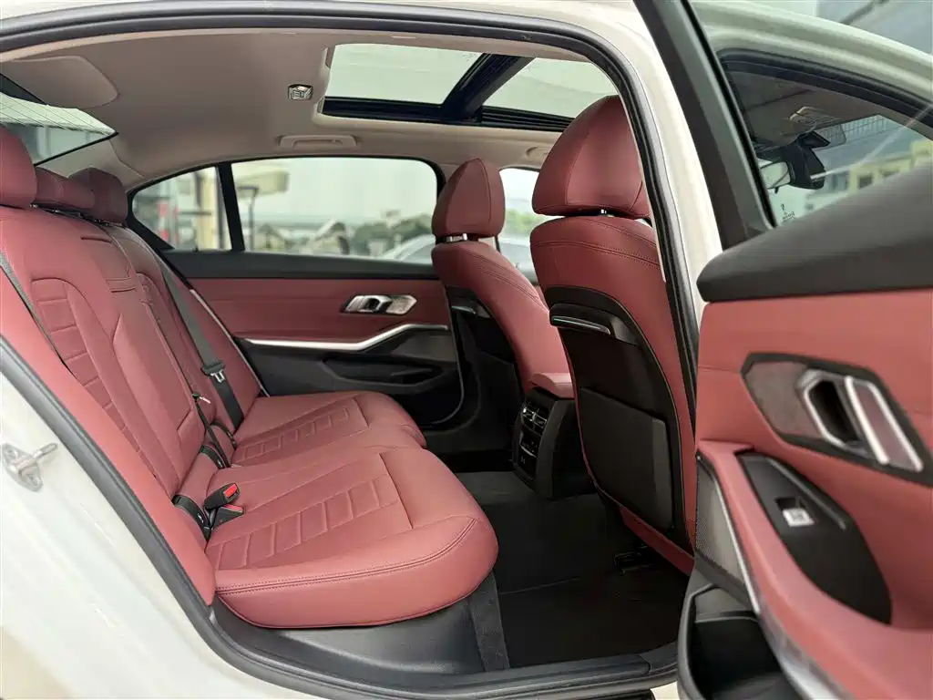 BMW 3 Series 2021 325Li M Sport Package фото 27