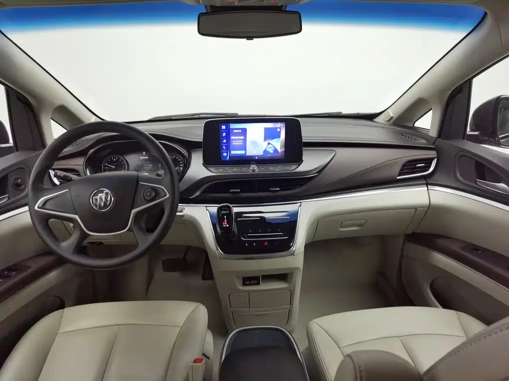 Photo 5 - Buick GL8