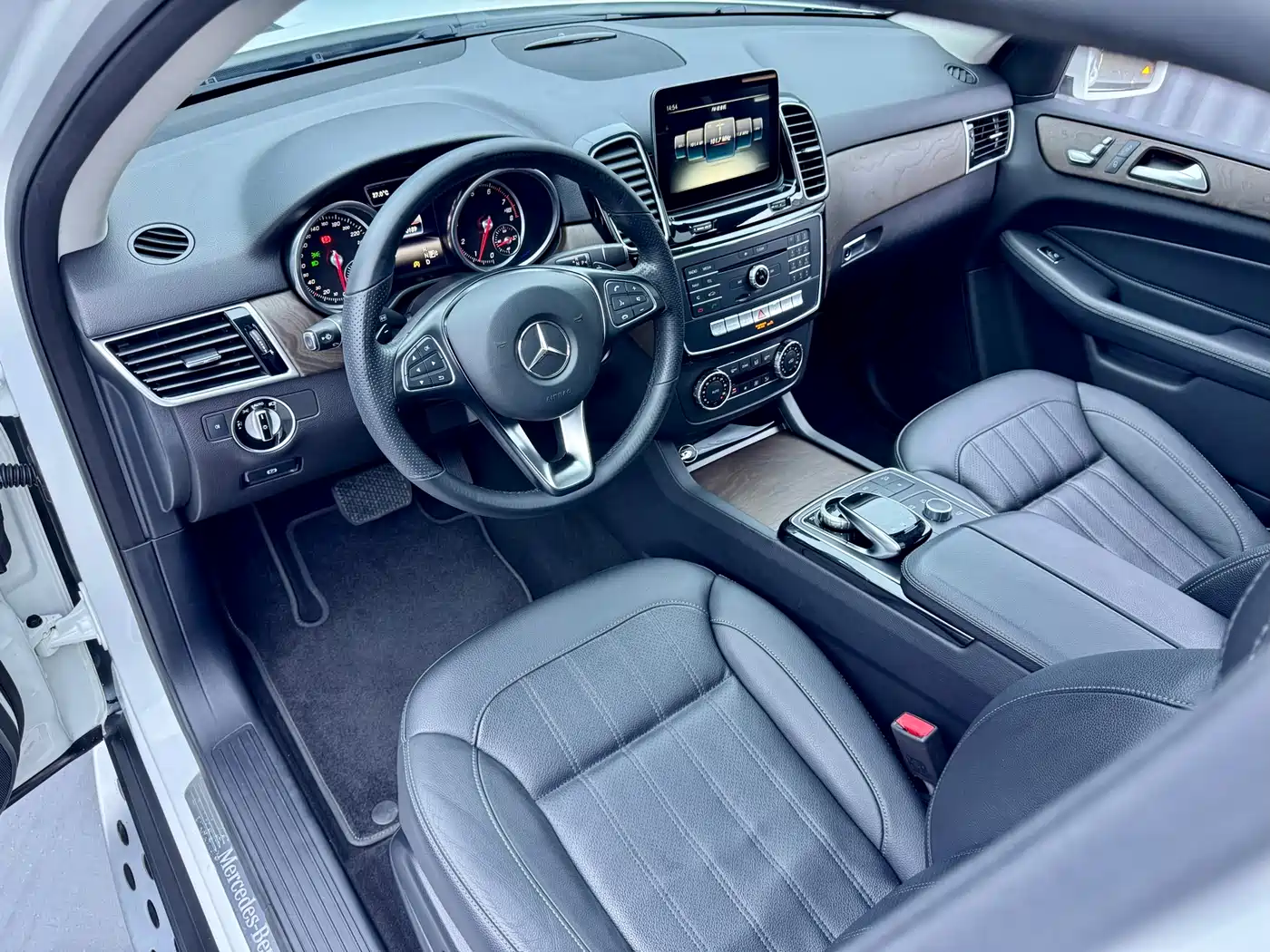 Mercedes-Benz GLE 2016 2016 GLE 400 4MATIC