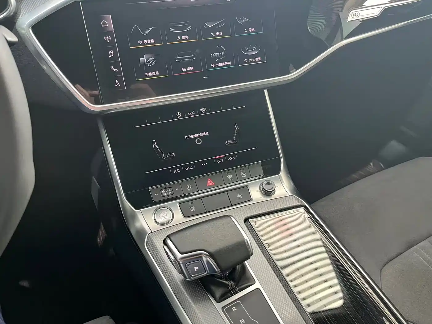 Audi A6L 2020 40 TFSI Luxury Dynamic фото 14