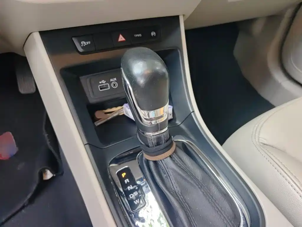 Roewe 360 2016 2015 20T TST Exclusive Edition