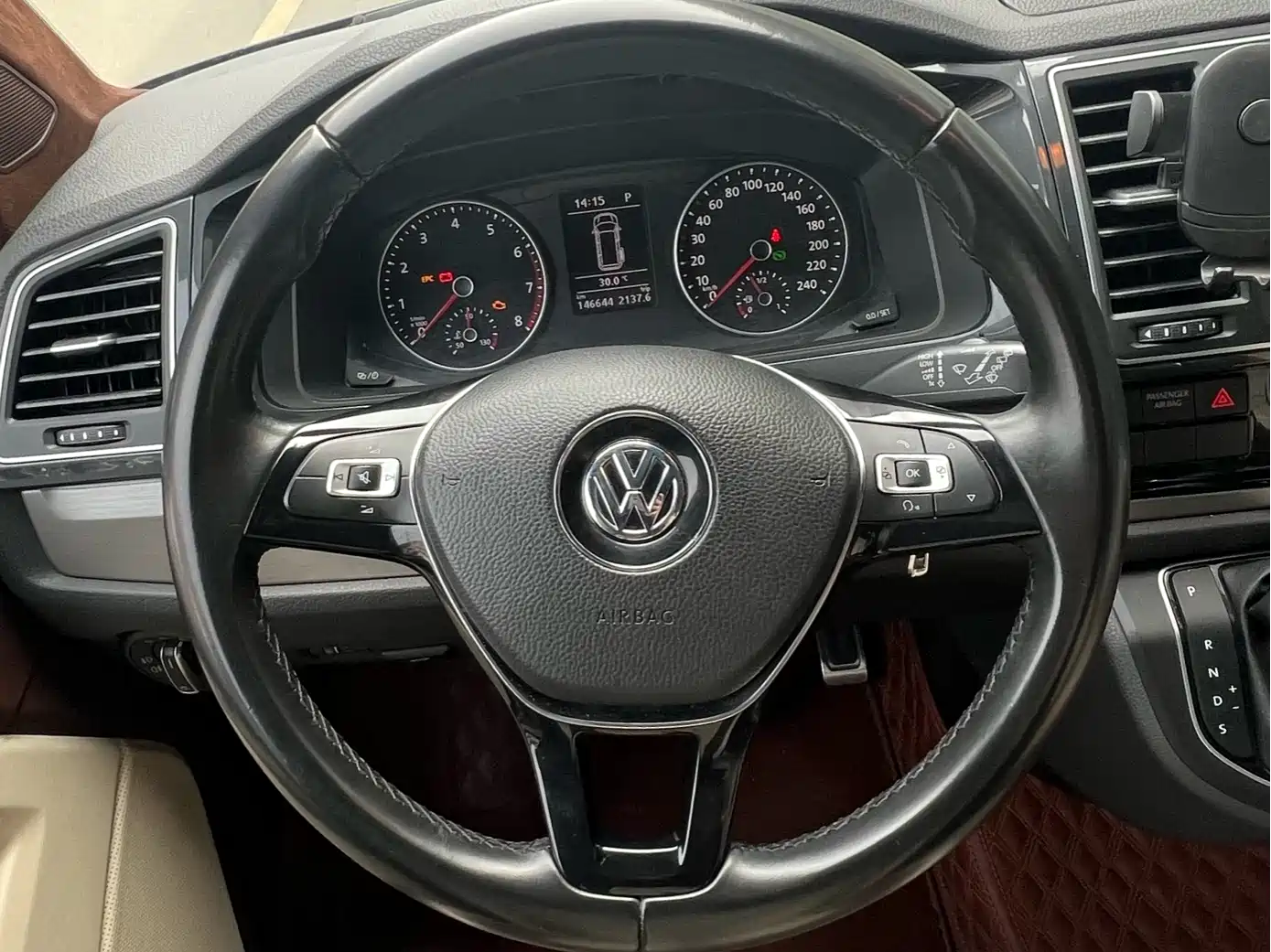 Volkswagen Caravelle 2019 2.0TSI 4WD Luxury 7-seater фото 11