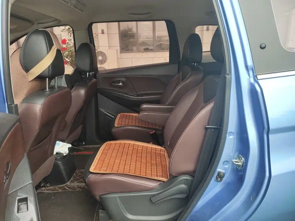 Venucia M50V 2017 2017 1.6L XL CVT Luxury