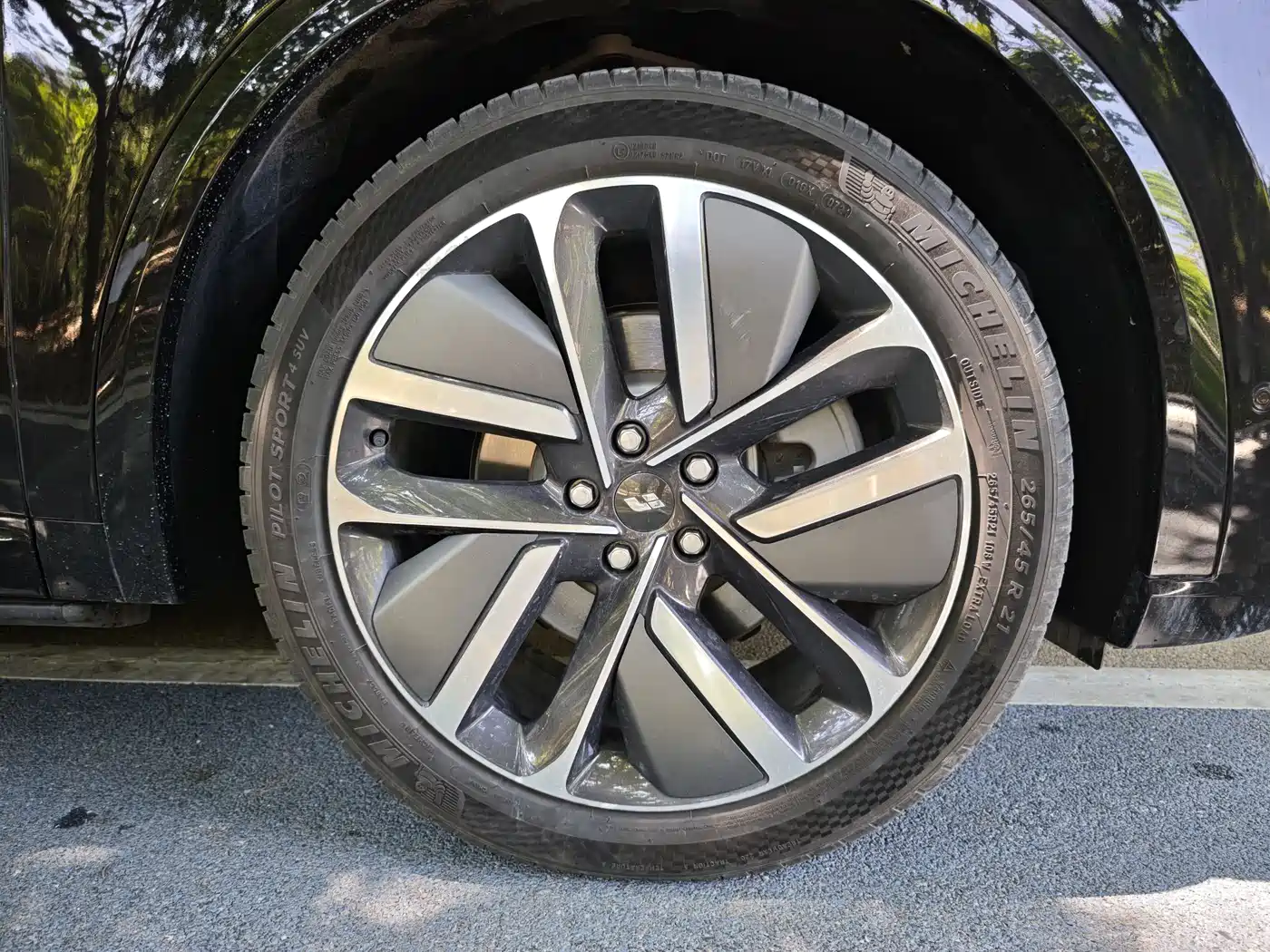 Li Auto Li L8 2024 Model Ultra фото 15