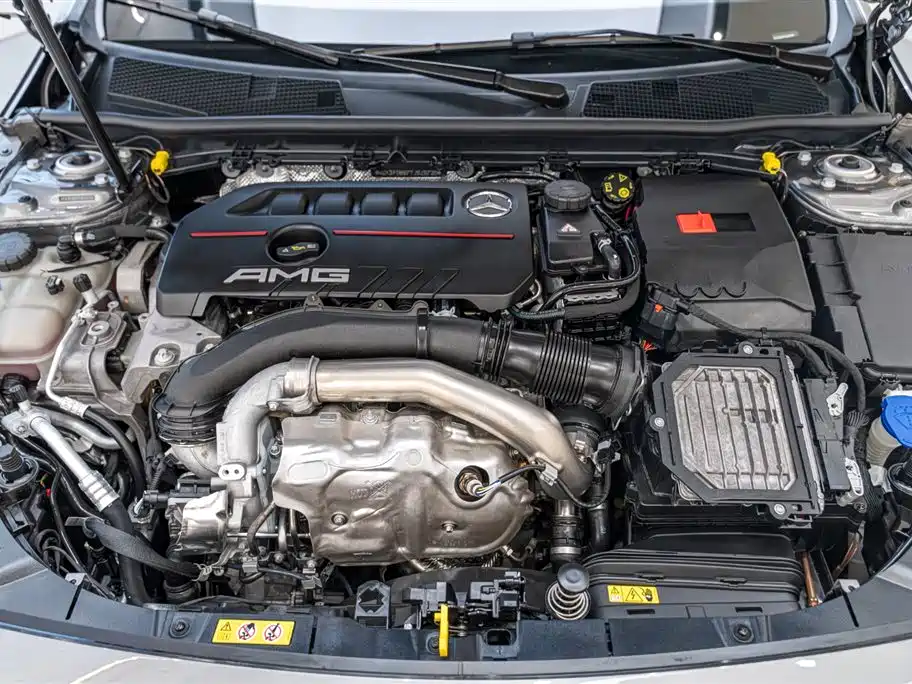 Mercedes-Benz A-Class AMG (Import) 2025 AMG A 35 4MATIC фото 7