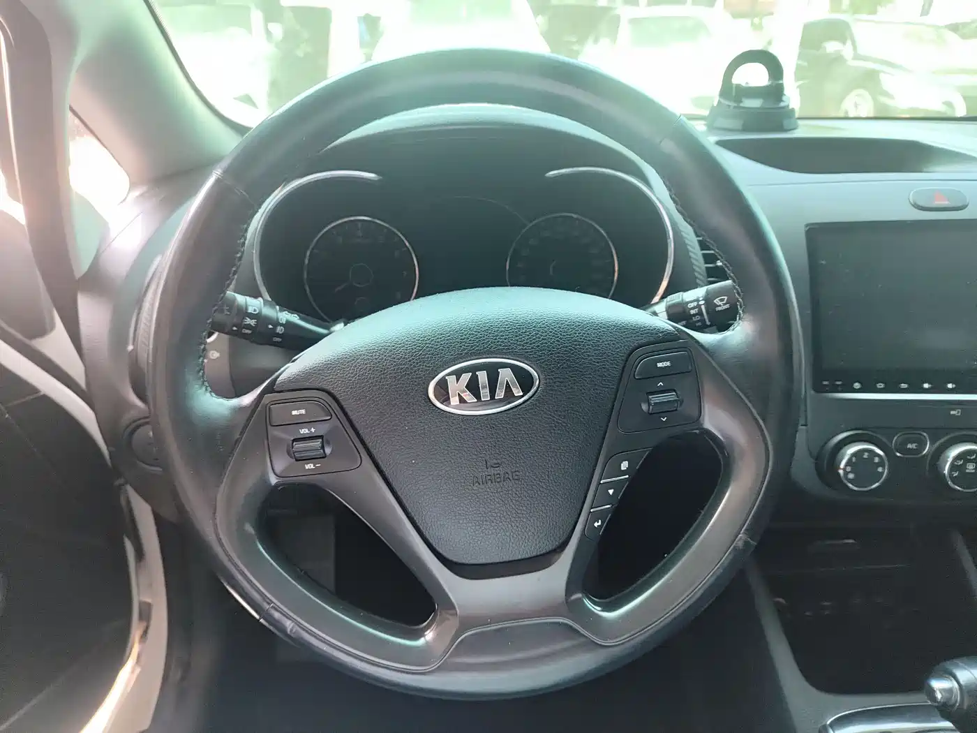 Kia K3 2016 1.6L Automatic GLS фото 4