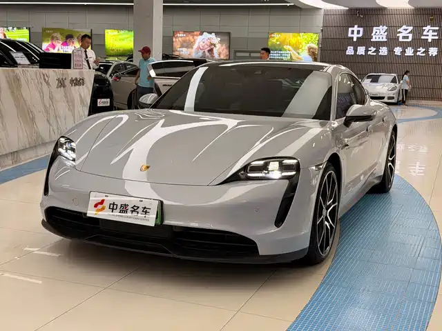 Porsche Taycan 2023