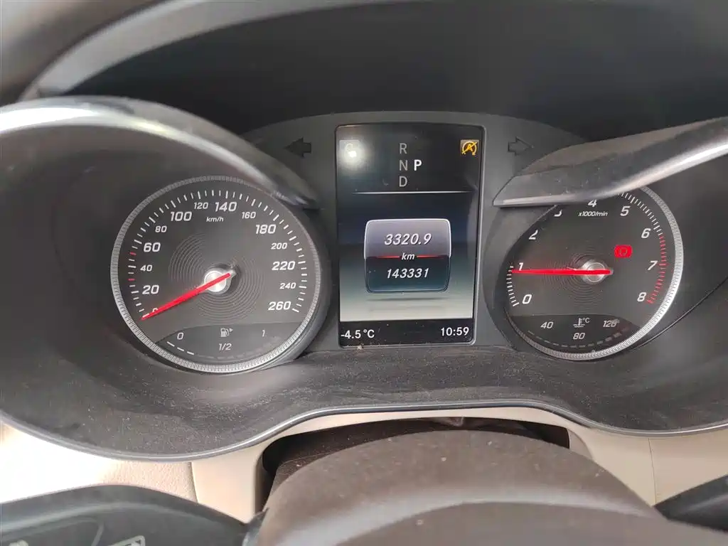 Mercedes-Benz GLC 2018 GLC 200 4MATIC фото 8