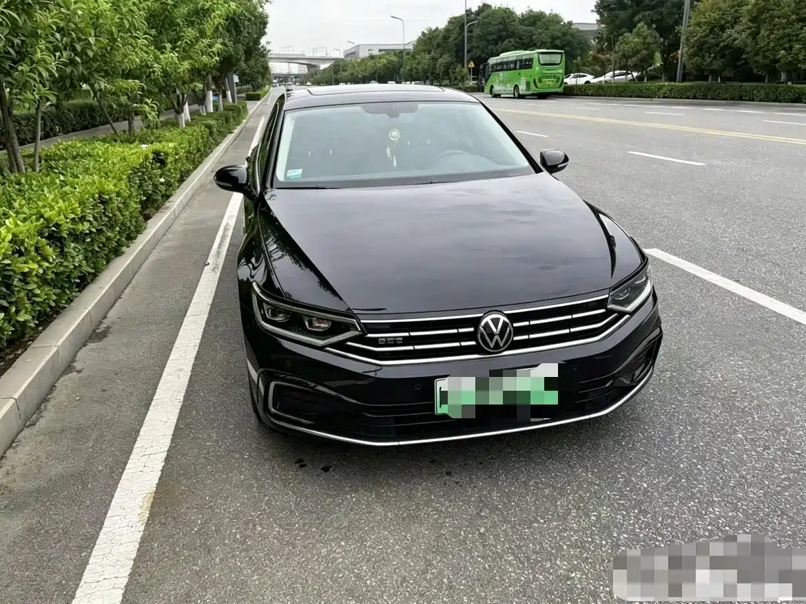 Volkswagen Magotan GTE Plug-in Hybrid 2022 GTE Luxury фото 2