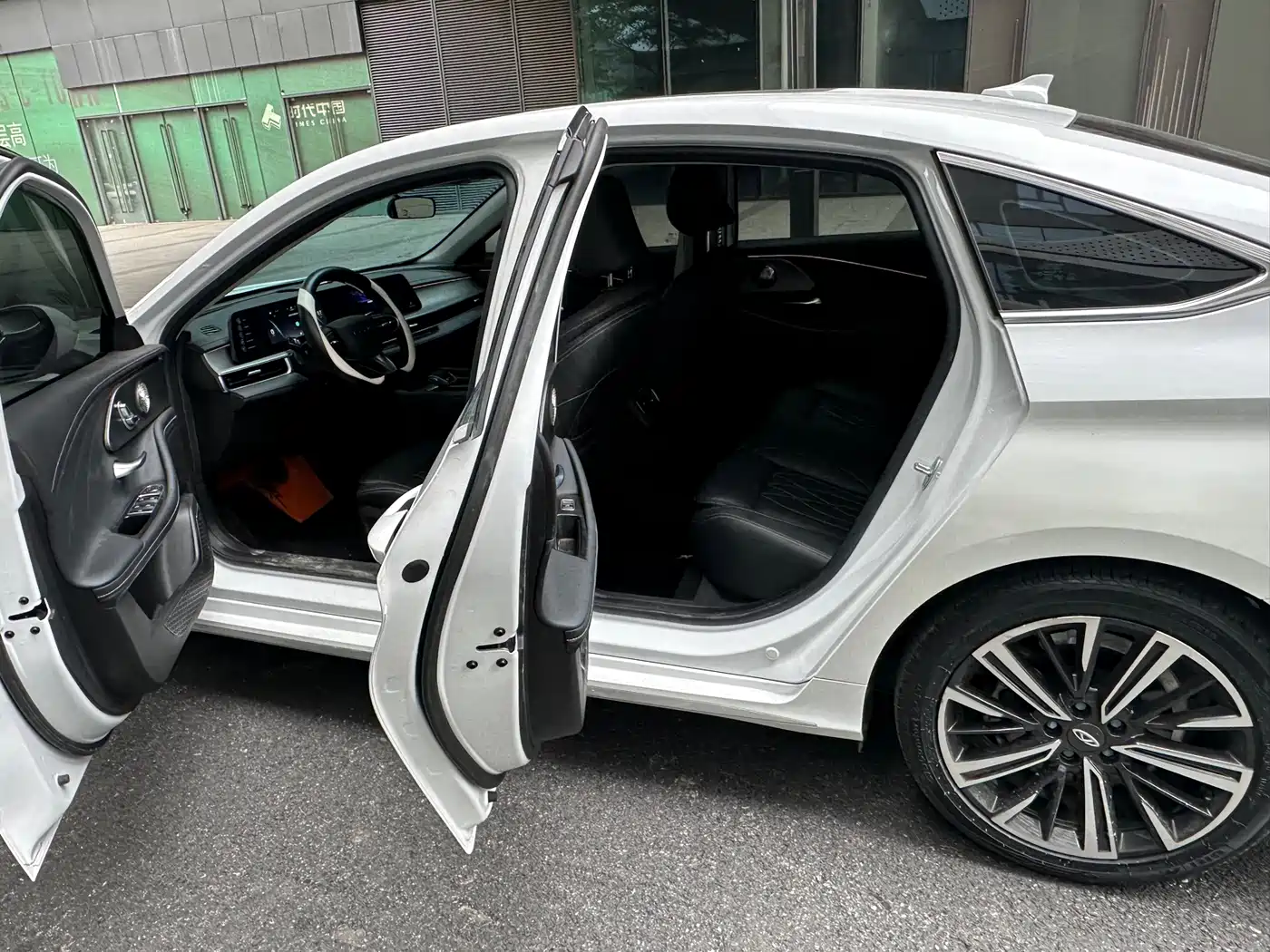 CHERY ARRIZO 8