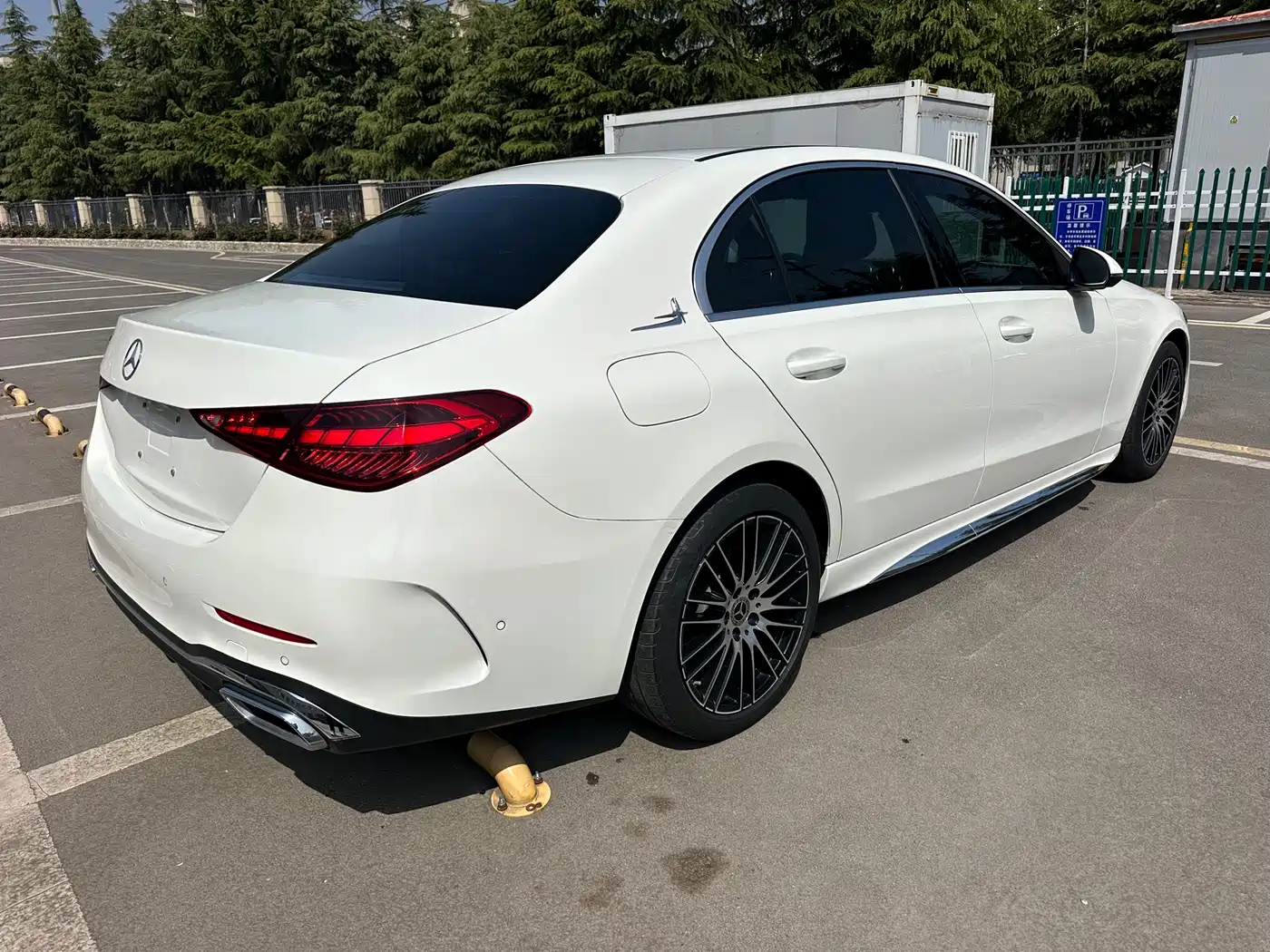Mercedes-Benz C-Class 2023 Facelift C 200 L Sport Edition фото 4