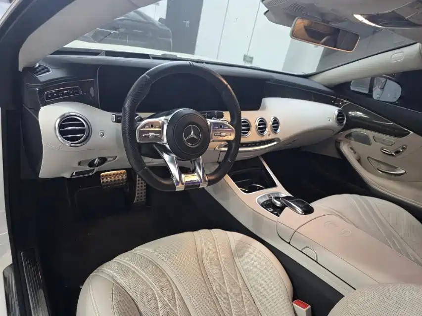 Mercedes-Benz S-Class AMG 2018 AMG S 63 4MATIC+ Coupe фото 8
