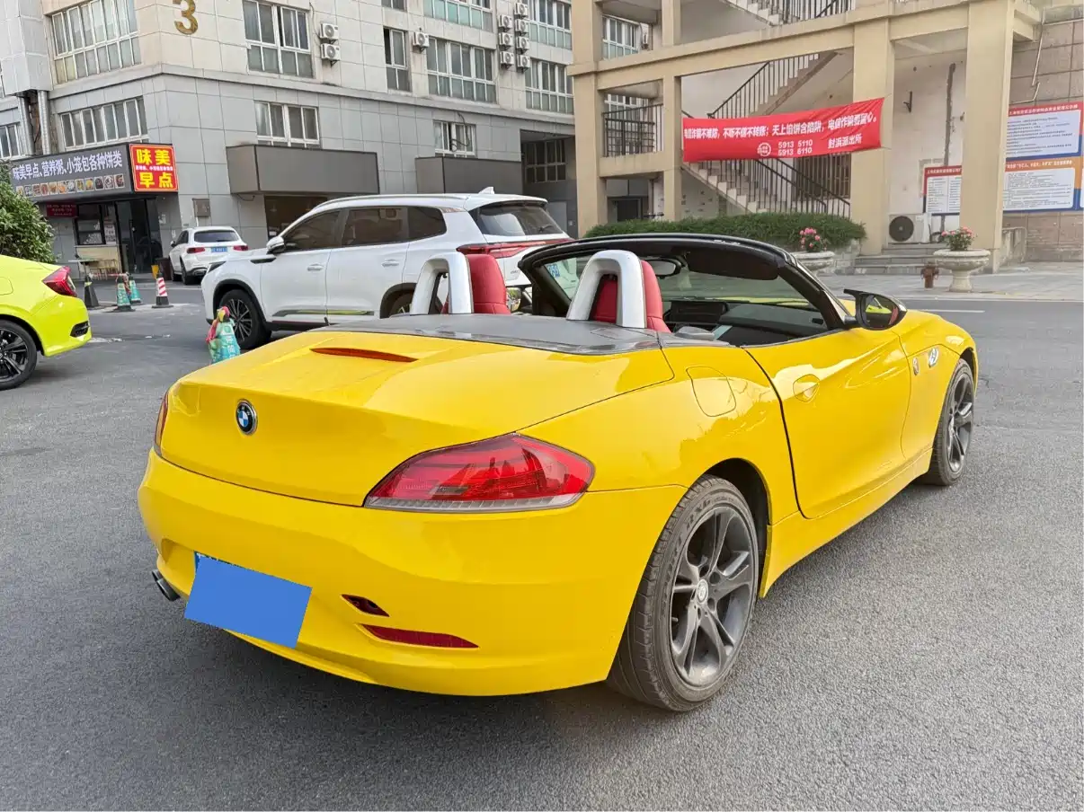 BMW Z4 2011 sDrive23i Flame Limited Edition фото 4