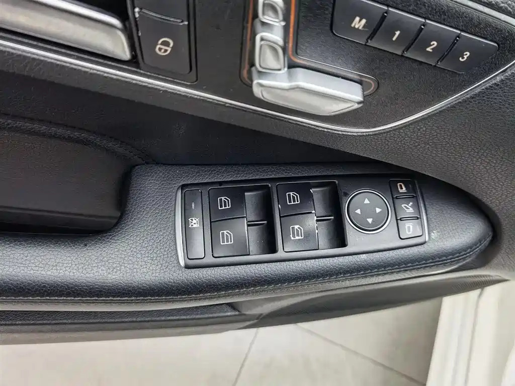 Mercedes-Benz E-Class 2015 E 260 L фото 9