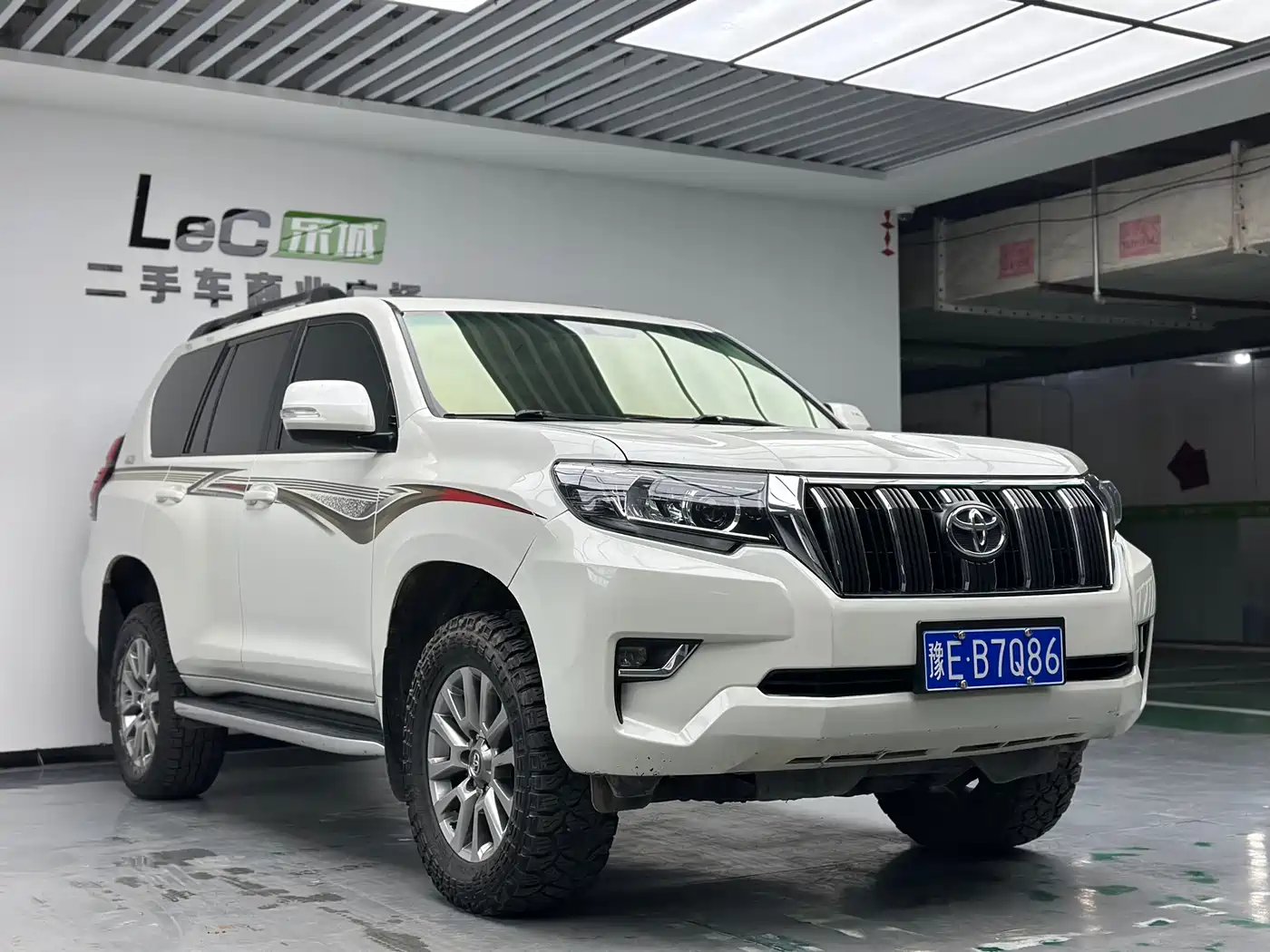 Toyota Prado 2018 3.5L Auto TX фото 3