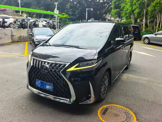 Lexus LM 2020 300h Seven-Seater Elegance Edition